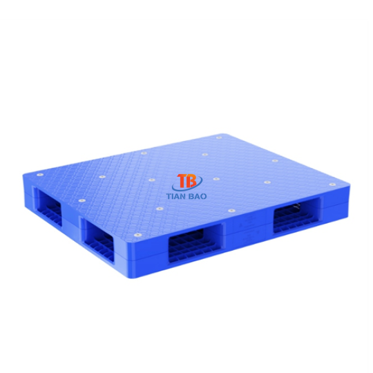 Pallet nhựa lót sàn