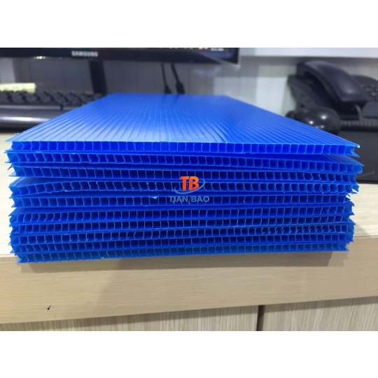 Tấm nhựa Danpla thường
